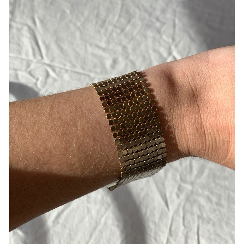 💍💫 Glam shimmer gold bracelet